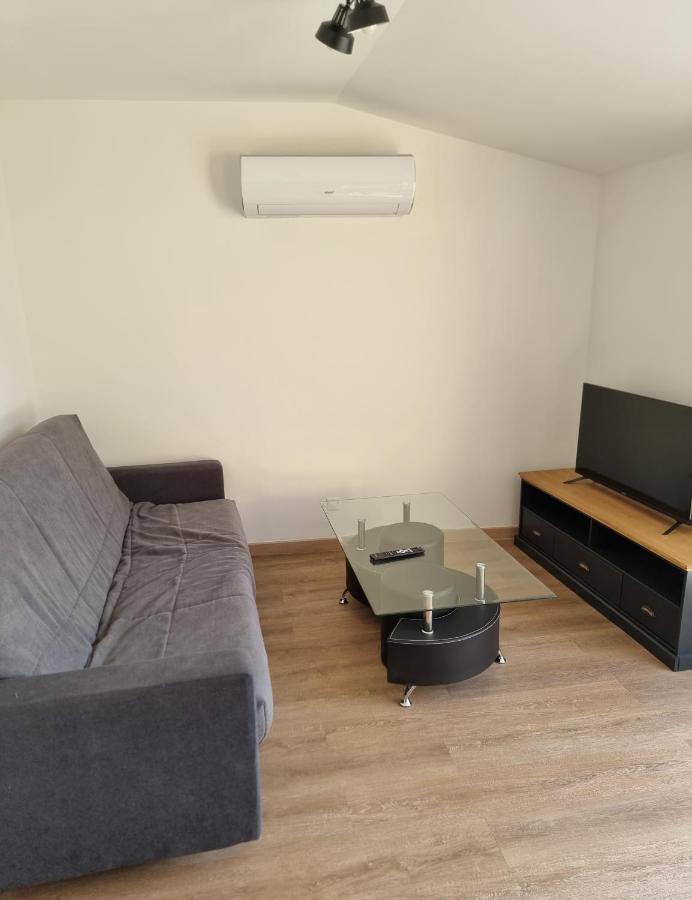 Maison 700M Du Centre-Ville Auxerre Extérieur photo