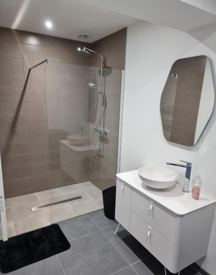 Maison 700M Du Centre-Ville Auxerre Extérieur photo